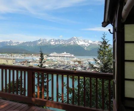 A Cabin On The Cliff Seward Exterior foto